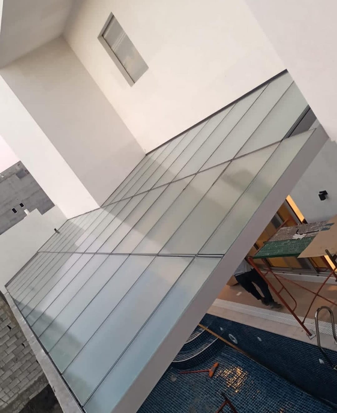 تصميم وتركيب سكاي لايت ثابت بجودة عالية الرياض
