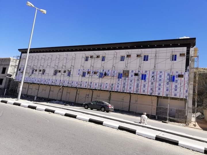 كلادينج واجهات المباني بأسعار منافسة: خدمات تركيب كلادينج احترافية في الرياض